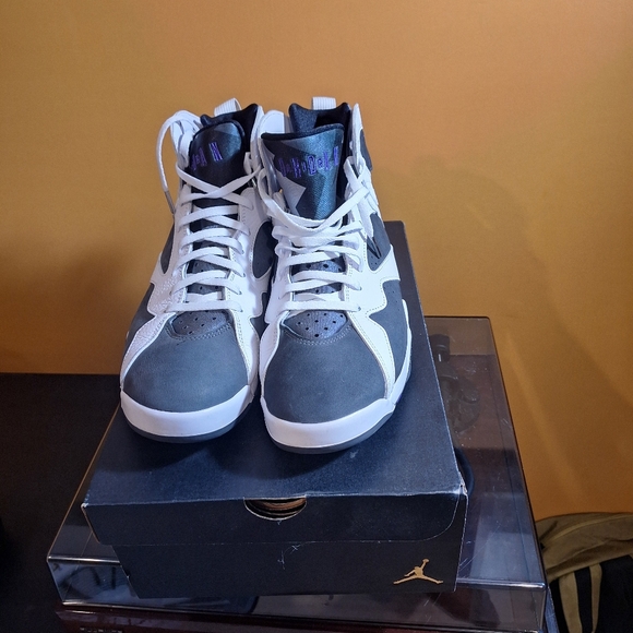 Jordan 7's Retro "Flint" - Picture 2 of 5